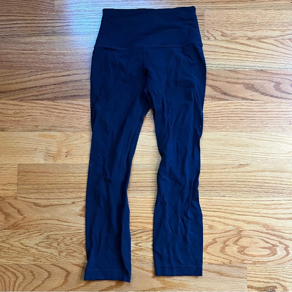 Lululemon align crop leggings in navy blue size 2